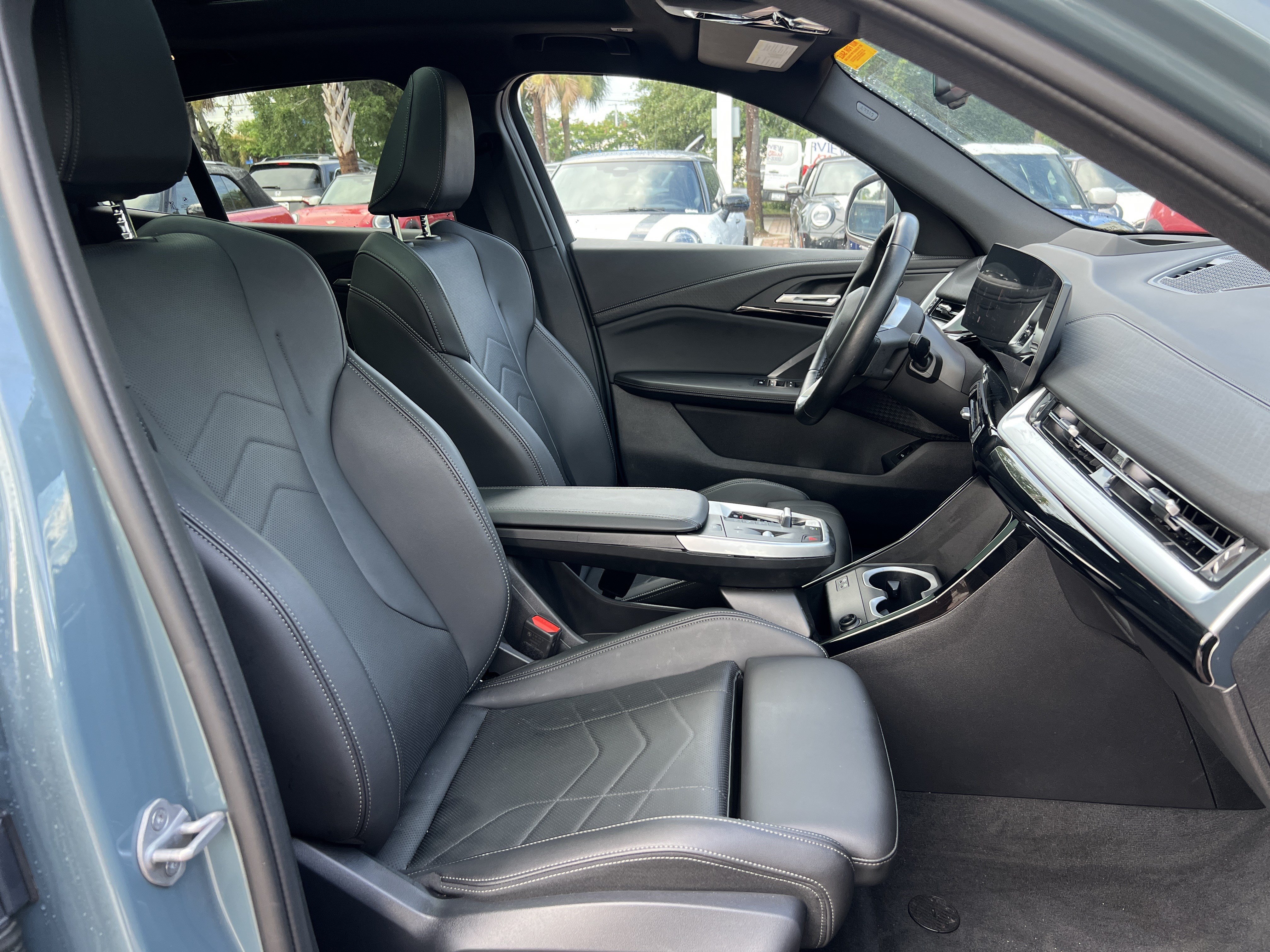 Certified 2025 BMW X2 xDrive28i AWD/4WD image 32