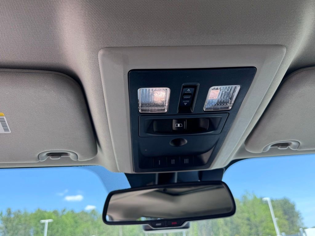 Used 2018 RAM 1500 Laramie w/ Convenience Group AWD/4WD image 24