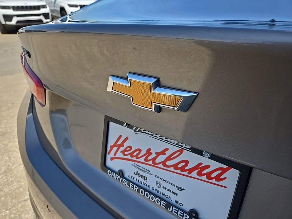 Used 2024 Chevrolet Malibu LT FWD image 20