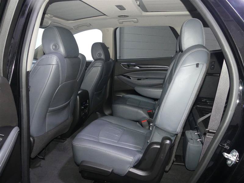 Used 2020 Buick Enclave Essence w/ Sport Touring Edition AWD/4WD image 27