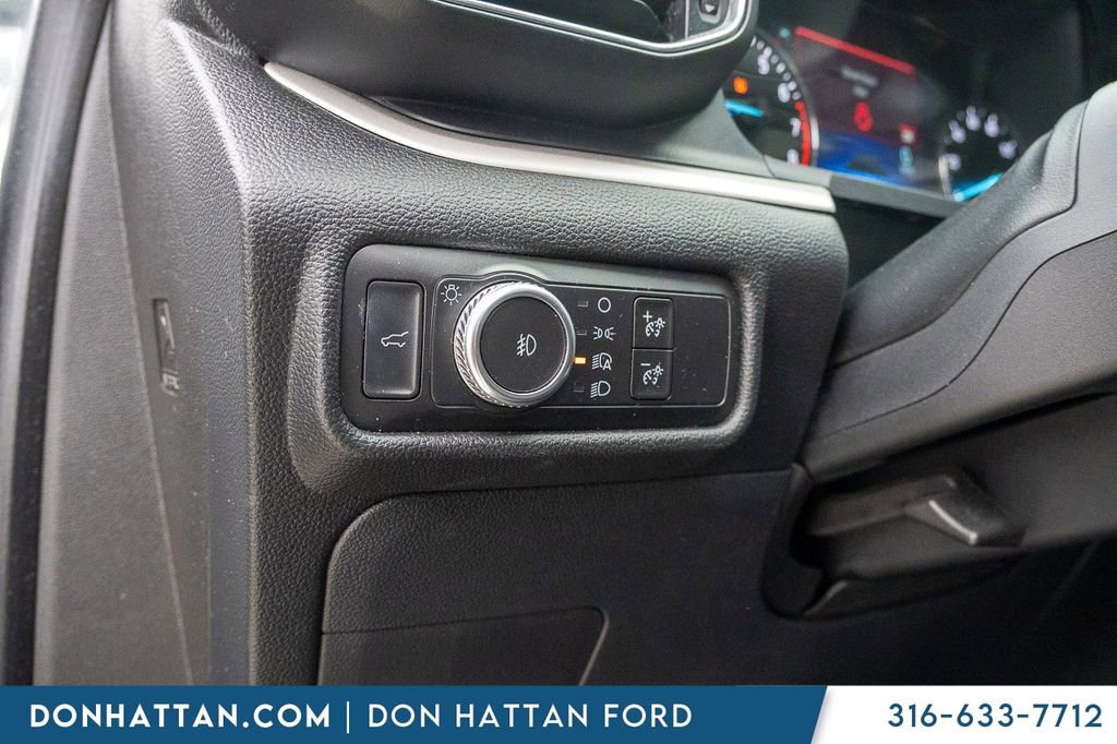 Used 2020 Ford Explorer XLT w/ Equipment Group 202A AWD/4WD image 16