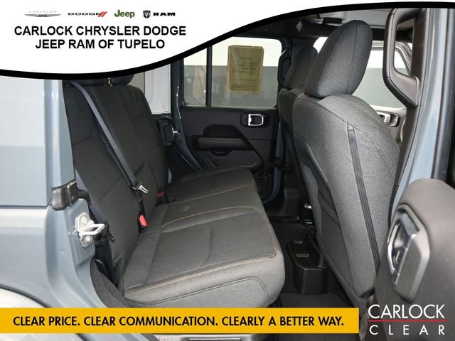 Used 2025 Jeep Wrangler Sahara image 34