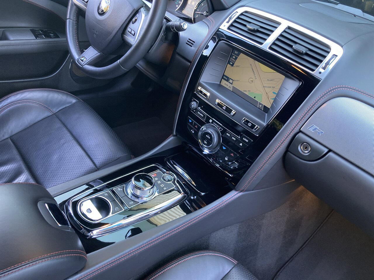 Used 2014 Jaguar XKR R image 27