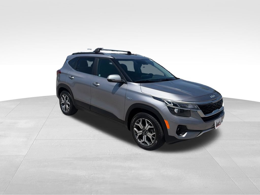 Used 2022 Kia Seltos EX AWD/4WD image 14