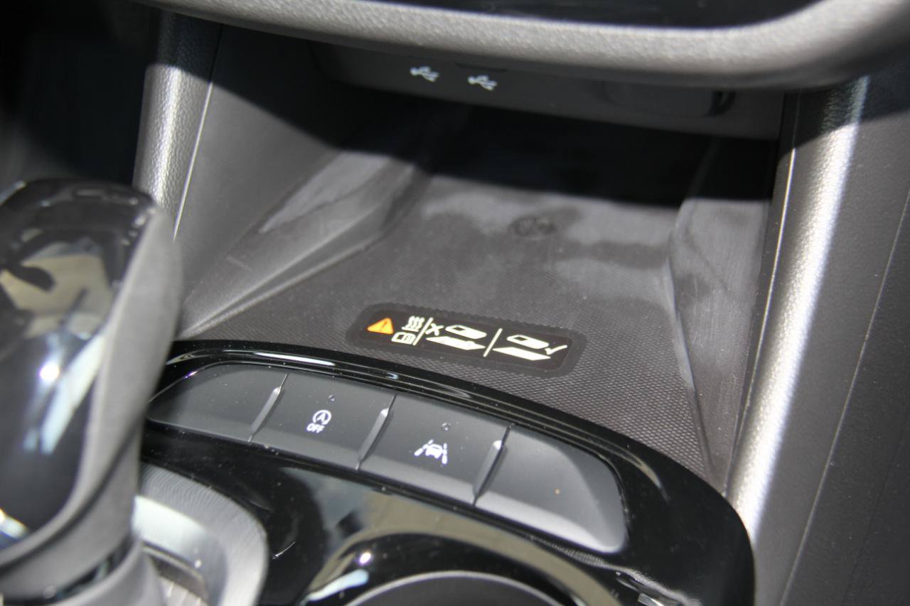 Used 2026 Buick Envista Sport Touring w/ Convenience I Package FWD image 16