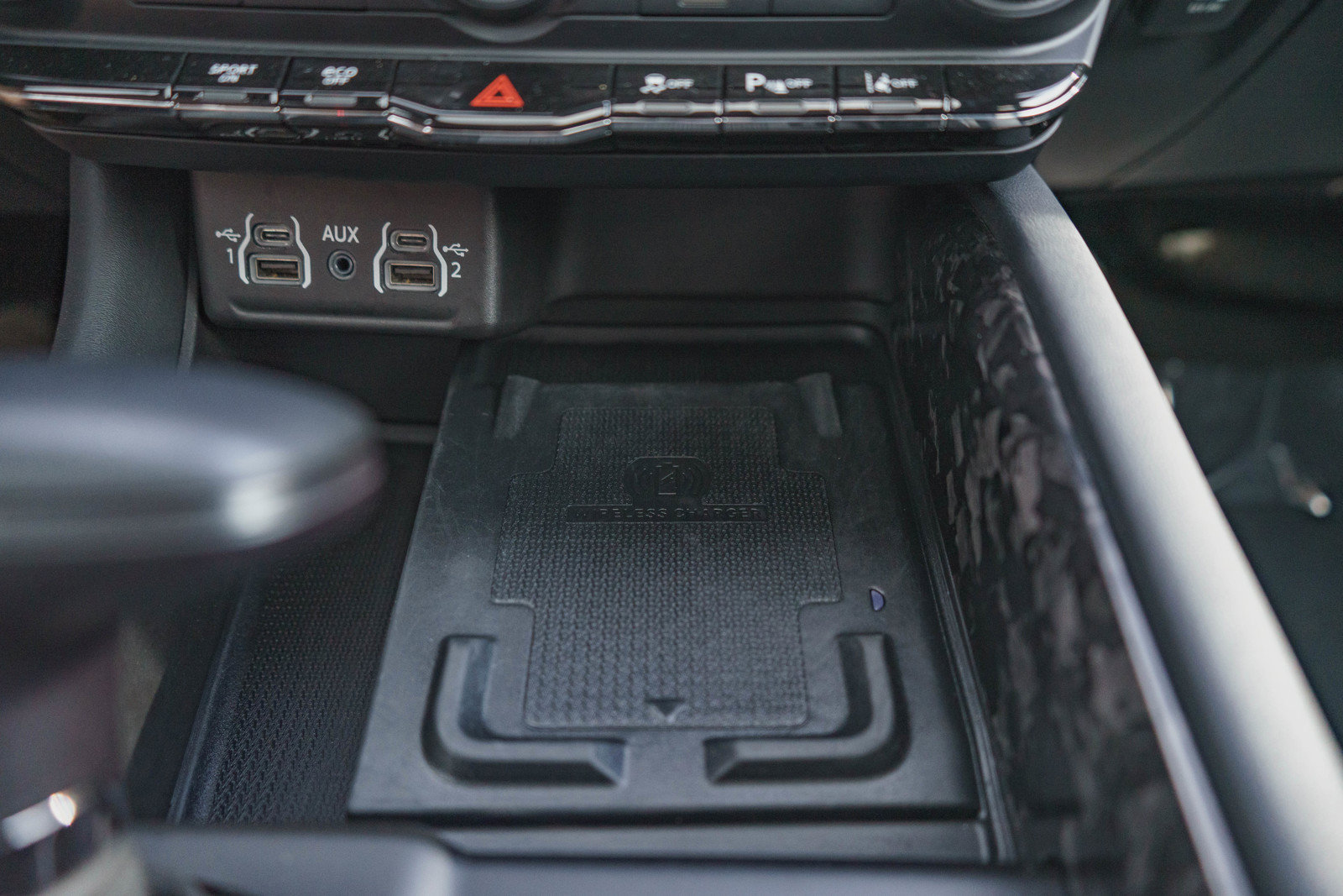 Used 2024 Dodge Durango R/T AWD/4WD image 20