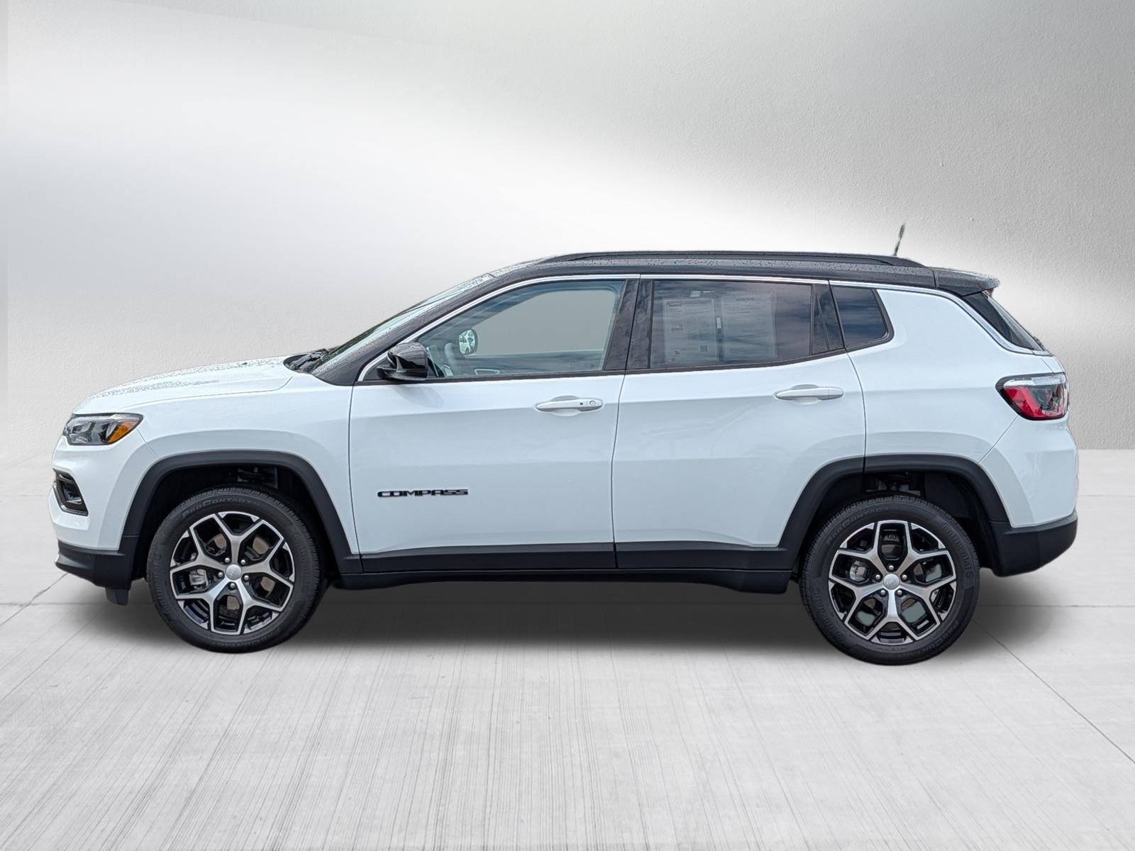 Used 2024 Jeep Compass Limited AWD/4WD image 4