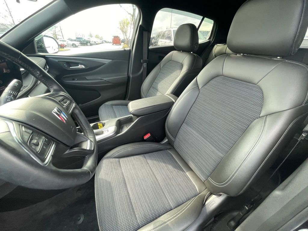 Used 2025 Buick Envista Preferred w/ Convenience I Package image 21