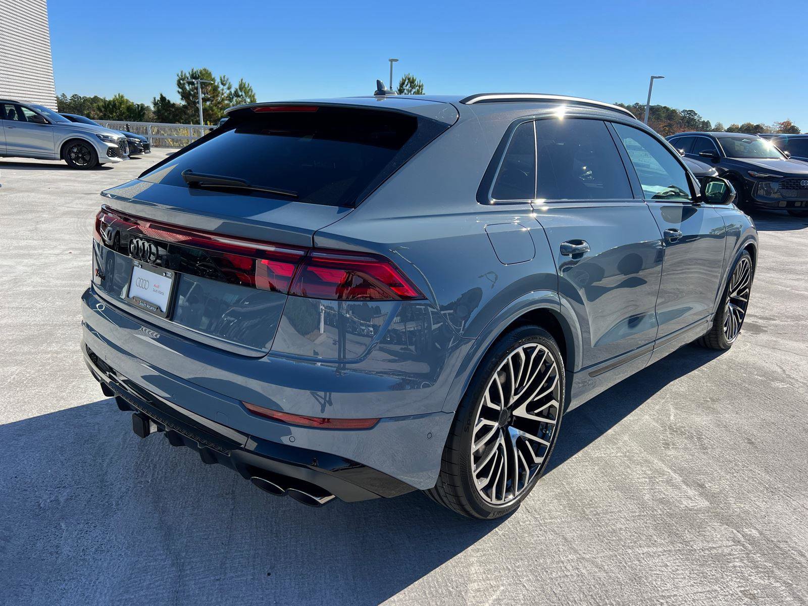 New 2026 Audi SQ8 Prestige image 5