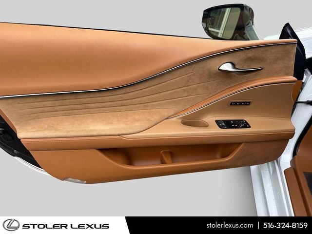 Used 2018 Lexus LC 500 Coupe w/ Sport Package RWD image 15