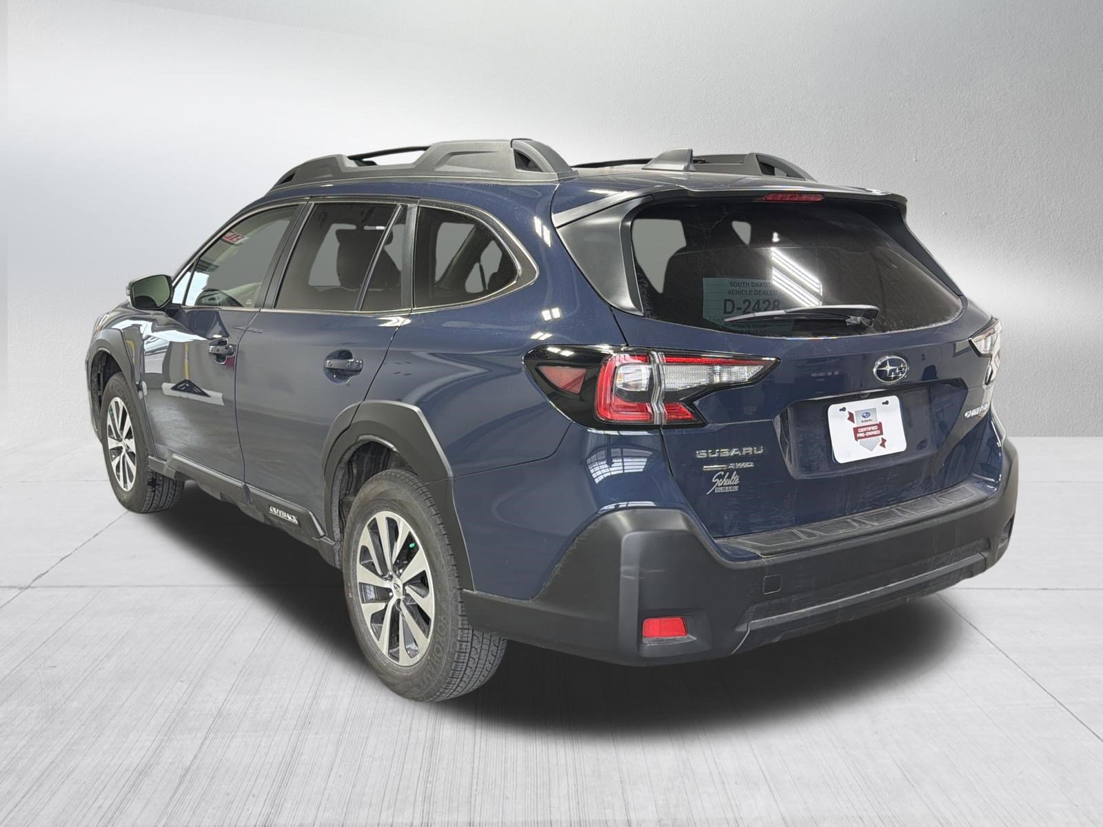 Certified 2025 Subaru Outback Premium w/ Popular Package #1A image 5