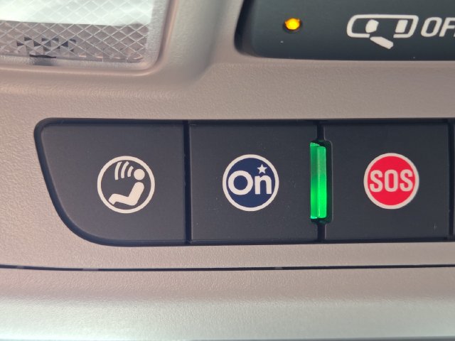 Used 2024 Chevrolet Equinox LT w/ LPO, Floor Liner Package FWD image 33
