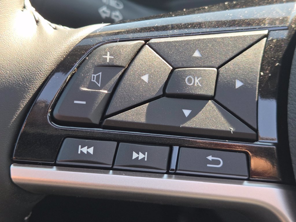 New 2026 Nissan Altima 2.5 SV FWD image 12