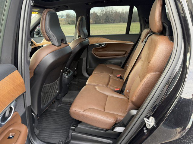 Used 2024 Volvo XC90 B5 Plus w/ Protection Package Premier image 11