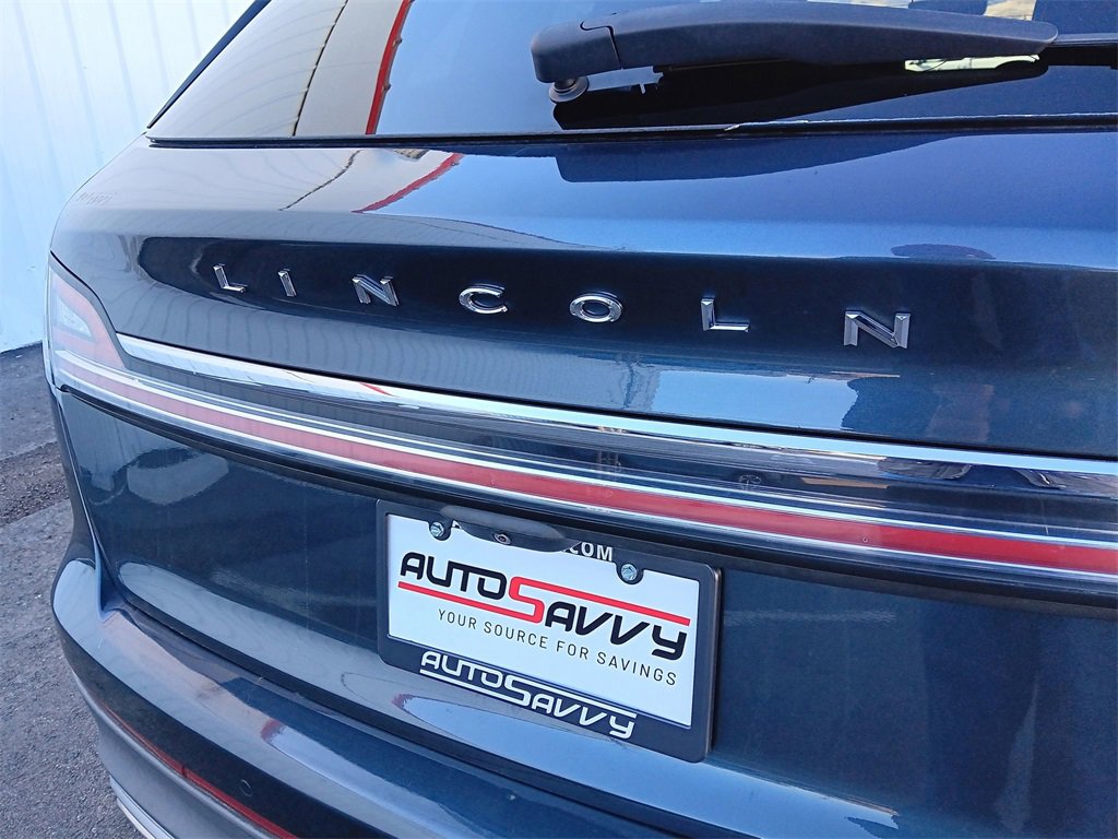 Used 2023 Lincoln Nautilus Reserve w/ Equipment Group 201A image 6