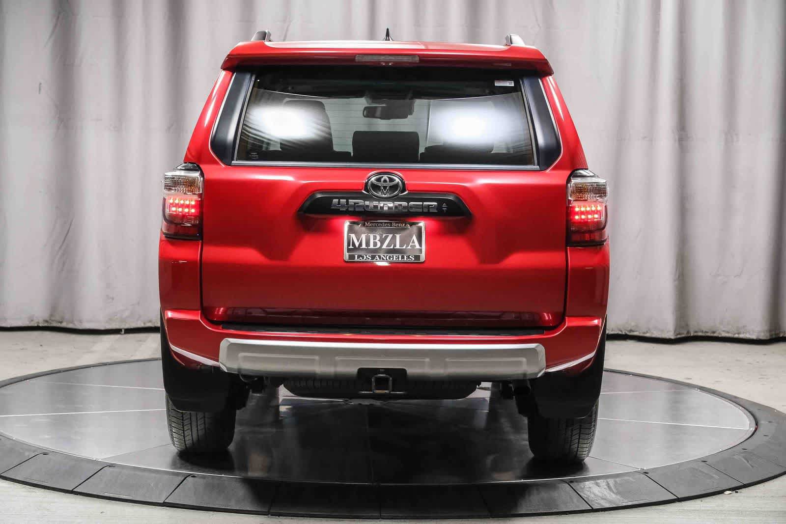 Used 2023 Toyota 4Runner TRD Off-Road Premium w/ Moonroof Package AWD/4WD image 3