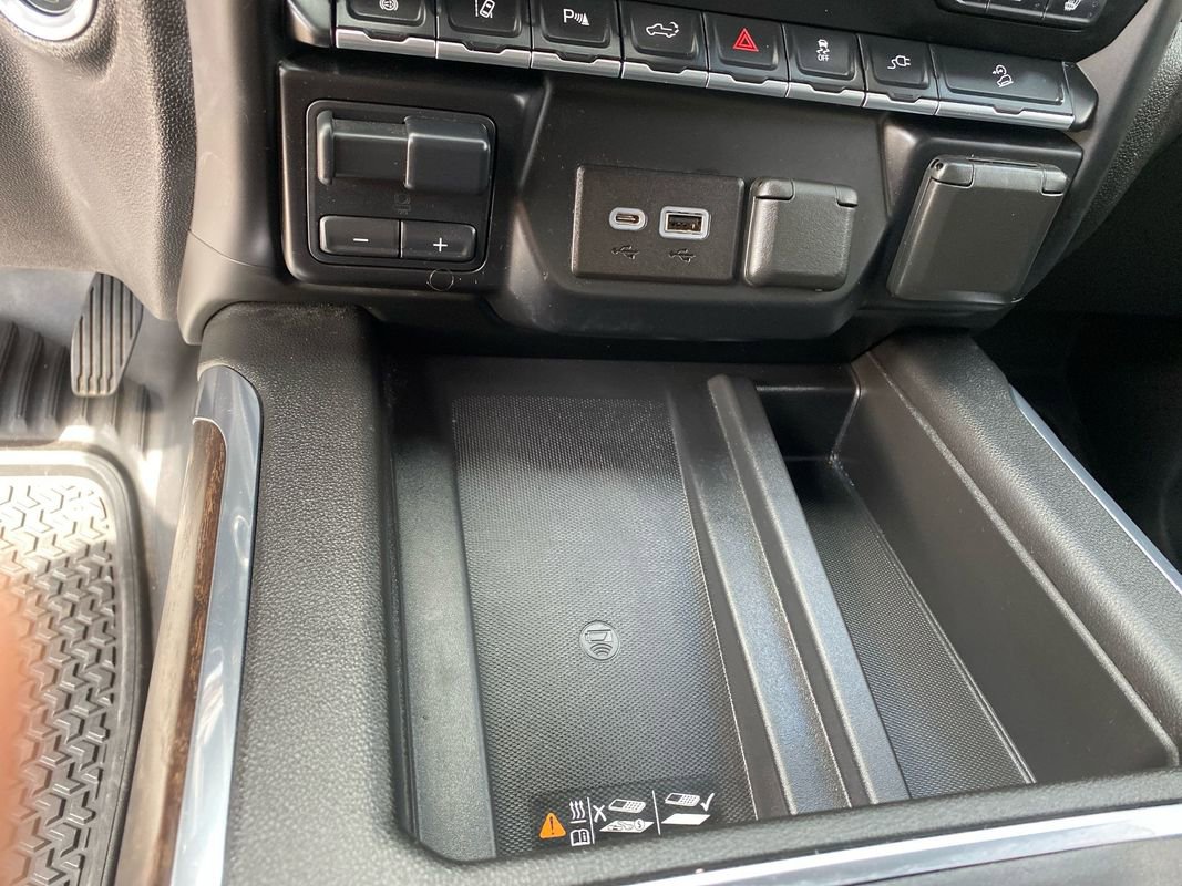 Used 2022 GMC Sierra 2500 Denali w/ Denali Ultimate Package image 28