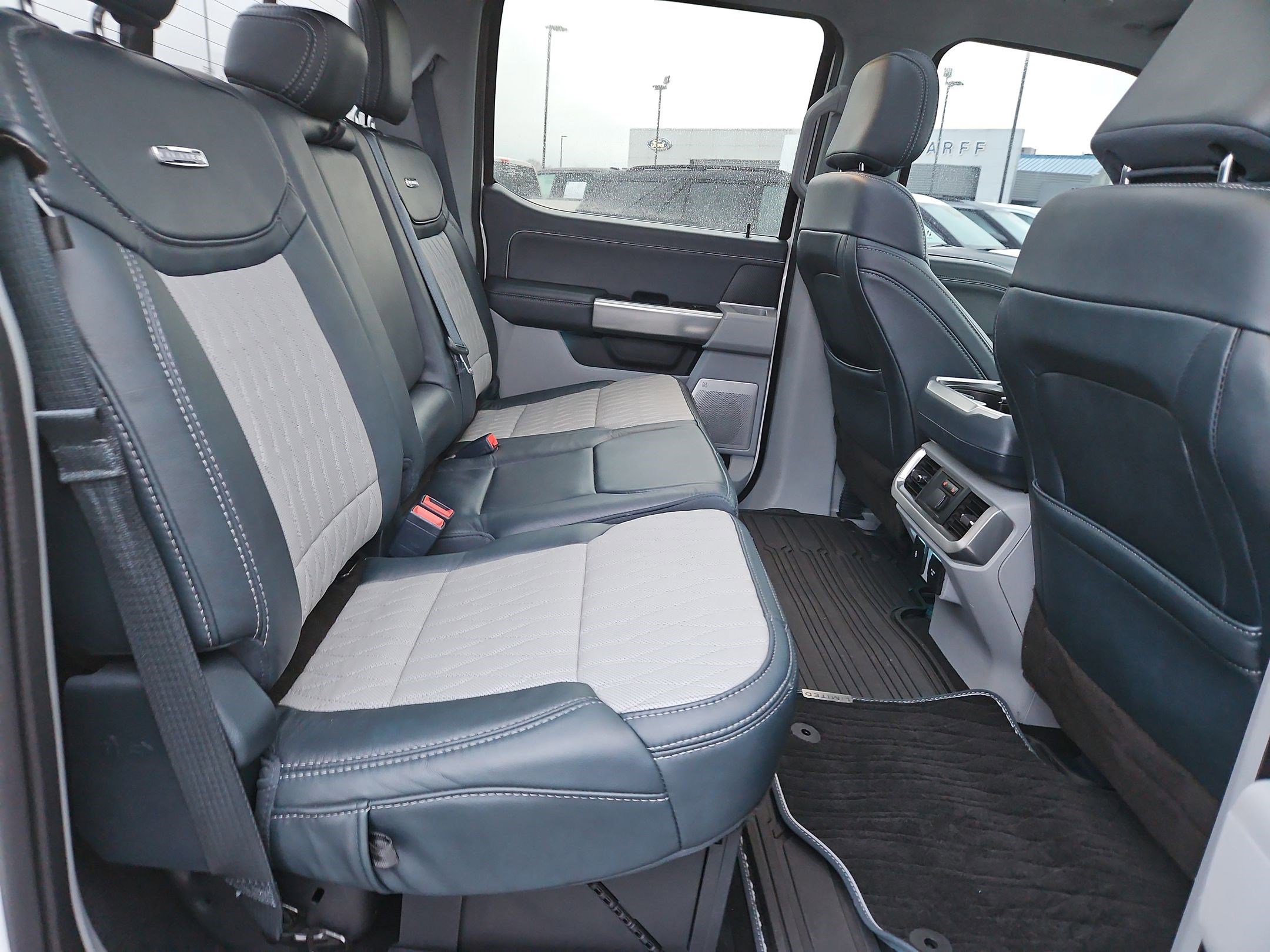 Used 2023 Ford F150 Limited image 34