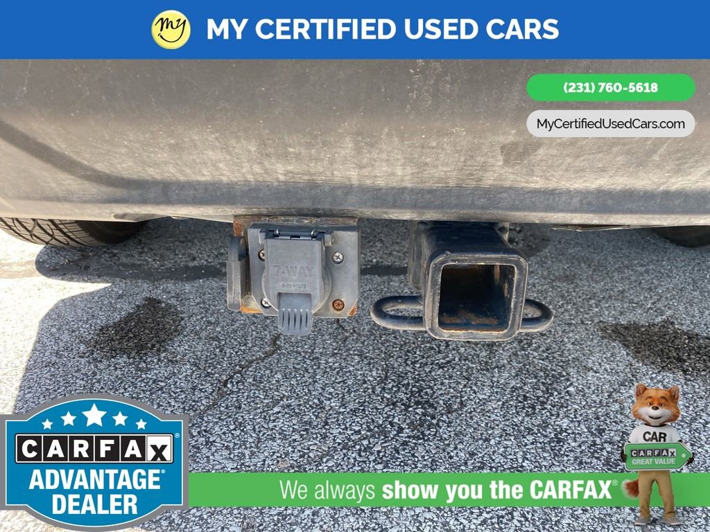 Used 2023 Ford Explorer XLT AWD/4WD image 9