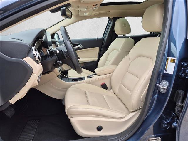 Used 2019 Mercedes-Benz GLA 250 4MATIC image 16