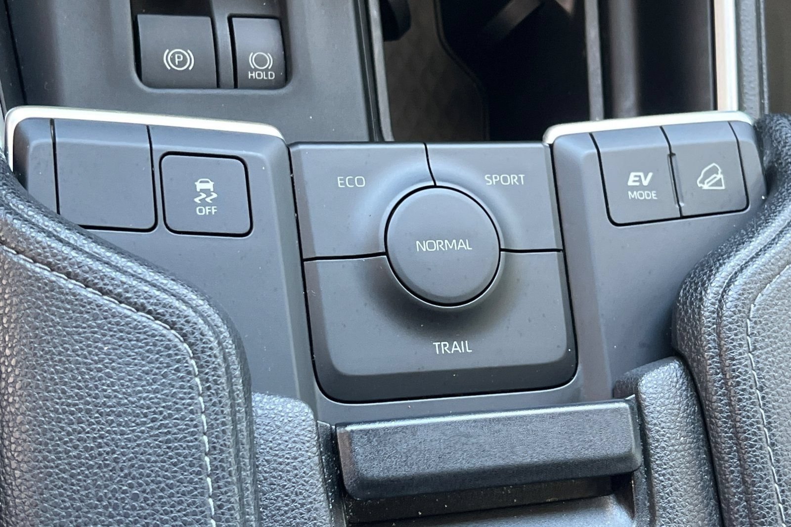 Certified 2024 Toyota Grand Highlander AWD Hybrid image 18