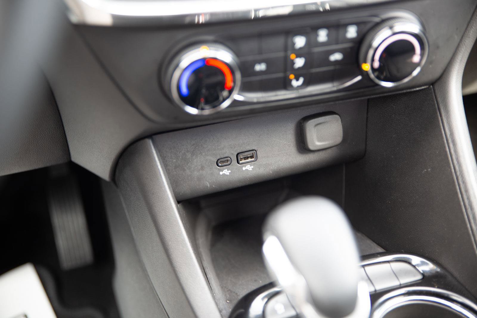 Used 2025 Buick Encore GX Preferred image 16