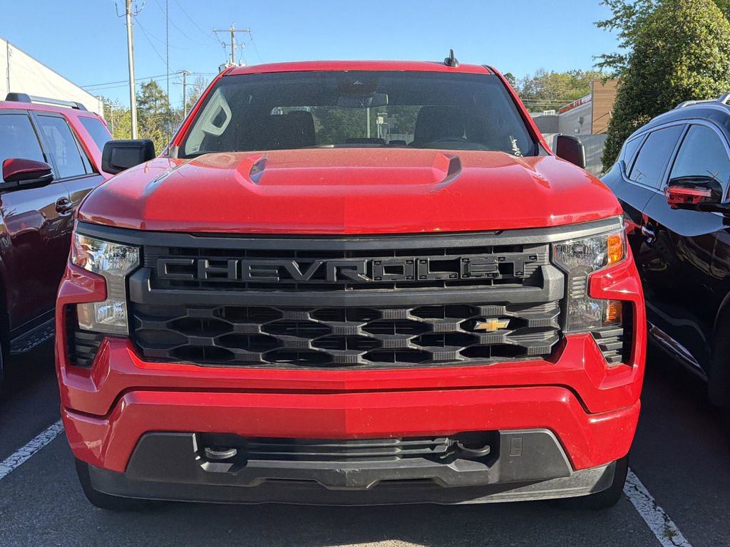 Used 2022 Chevrolet Silverado 1500 Custom image 2