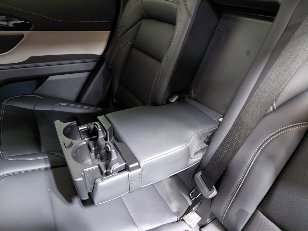 Used 2025 Lincoln Nautilus Premier image 38