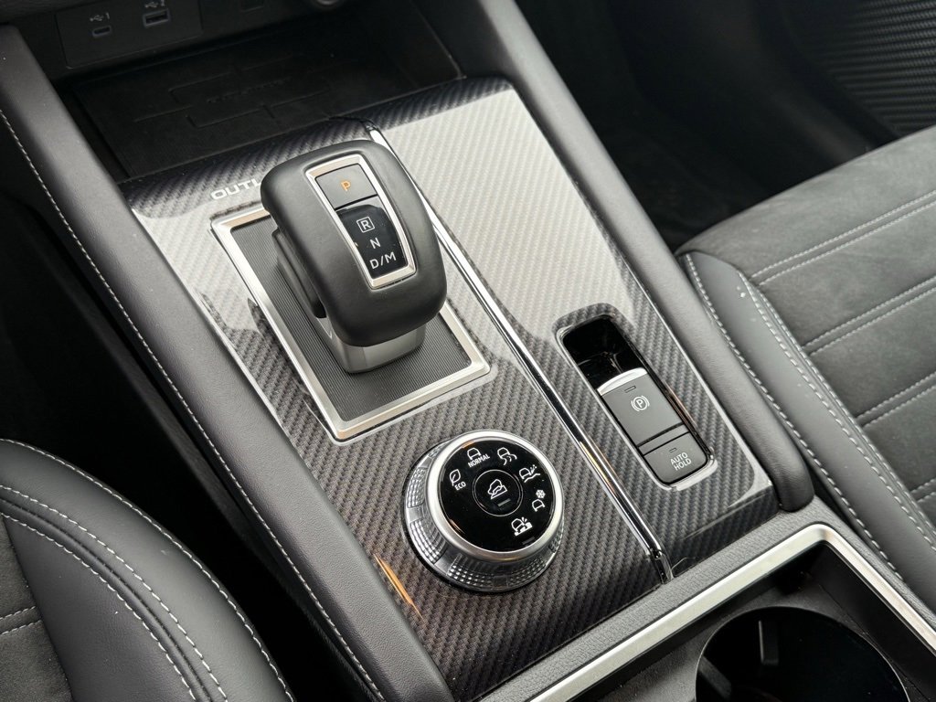 Used 2024 Mitsubishi Outlander SE image 20