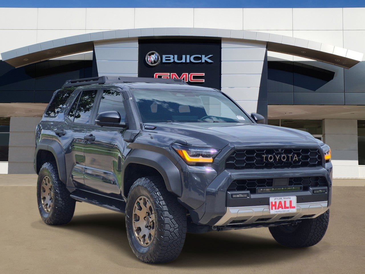 Used 2025 Toyota 4Runner Trailhunter AWD/4WD image 1