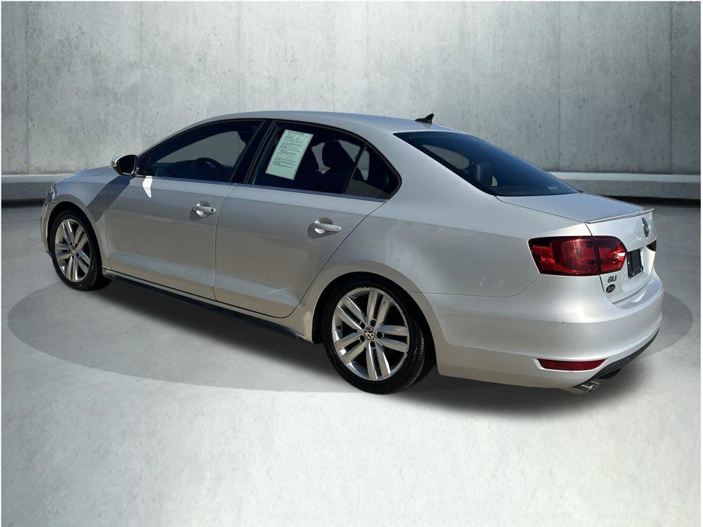 Used 2012 Volkswagen Jetta GLI FWD image 3