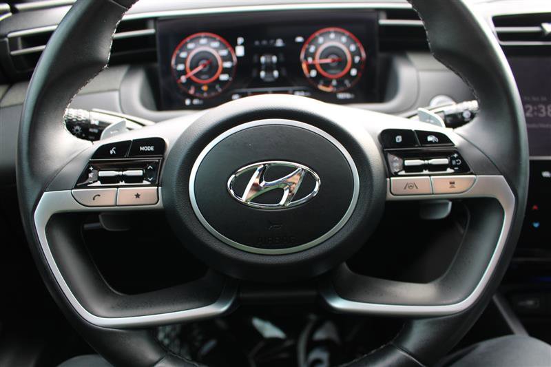 Used 2022 Hyundai Santa Cruz Limited image 16