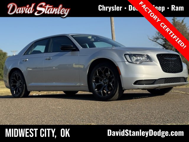 Certified 2022 Chrysler 300 Touring w/ Sport Appearance Package