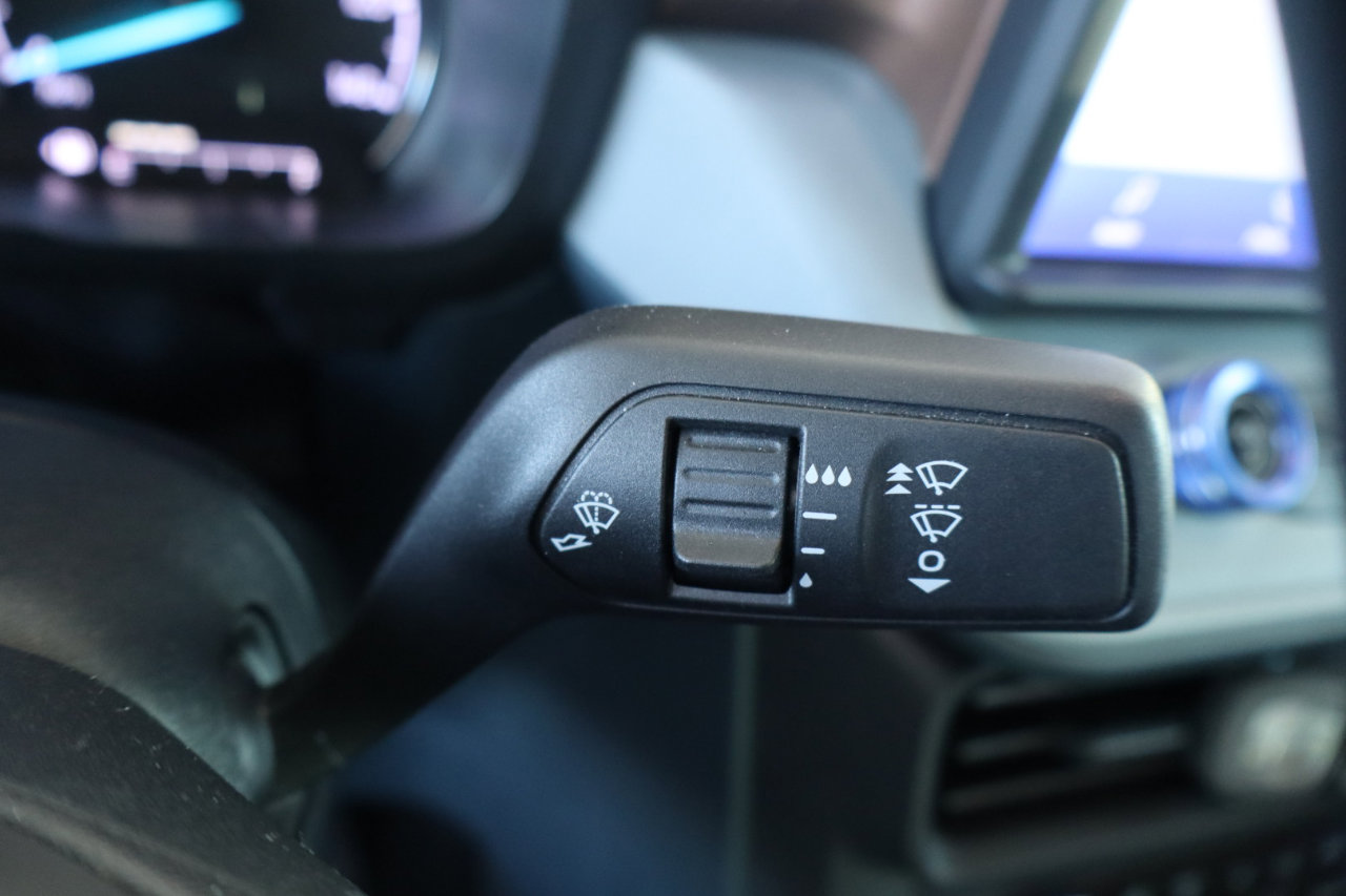 Used 2022 Ford Maverick Lariat w/ Lariat Luxury Package image 25