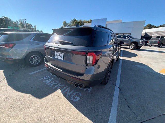 Used 2025 Ford Explorer ST w/ Sun And Sound Package AWD/4WD image 5