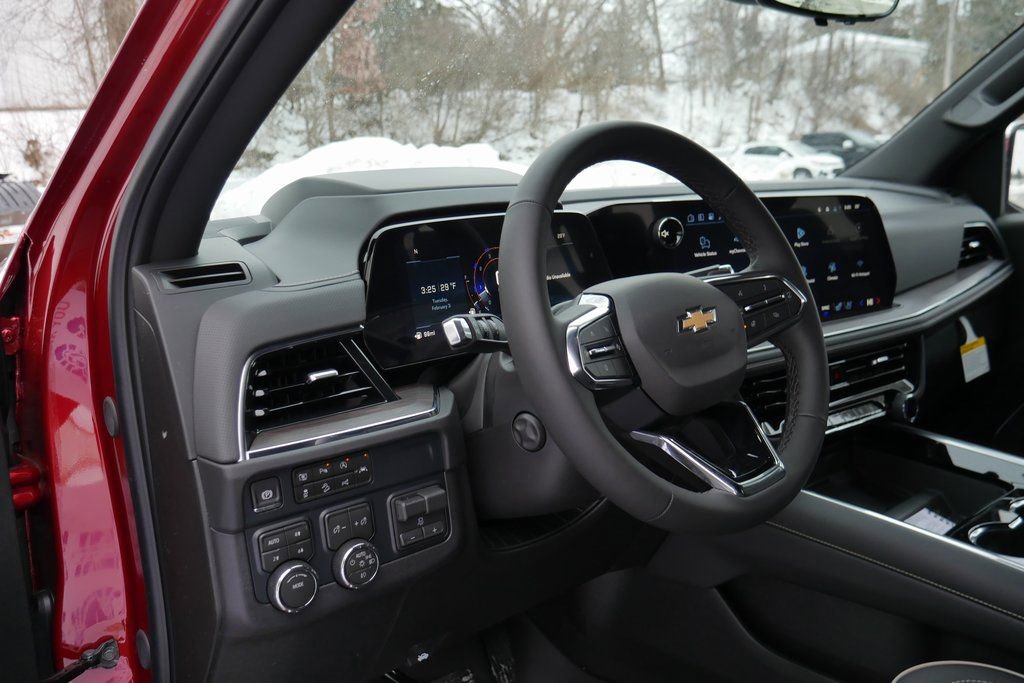 New 2026 Chevrolet Suburban Premier image 10