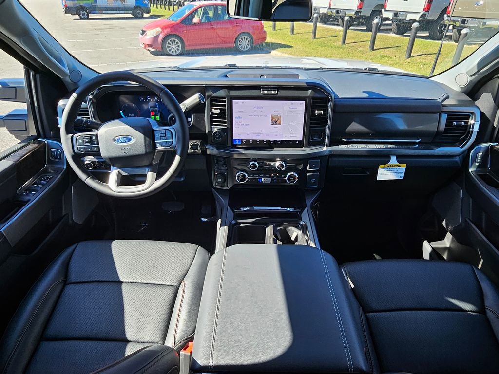 New 2026 Ford F250 Lariat w/ Black Appearance Package image 32