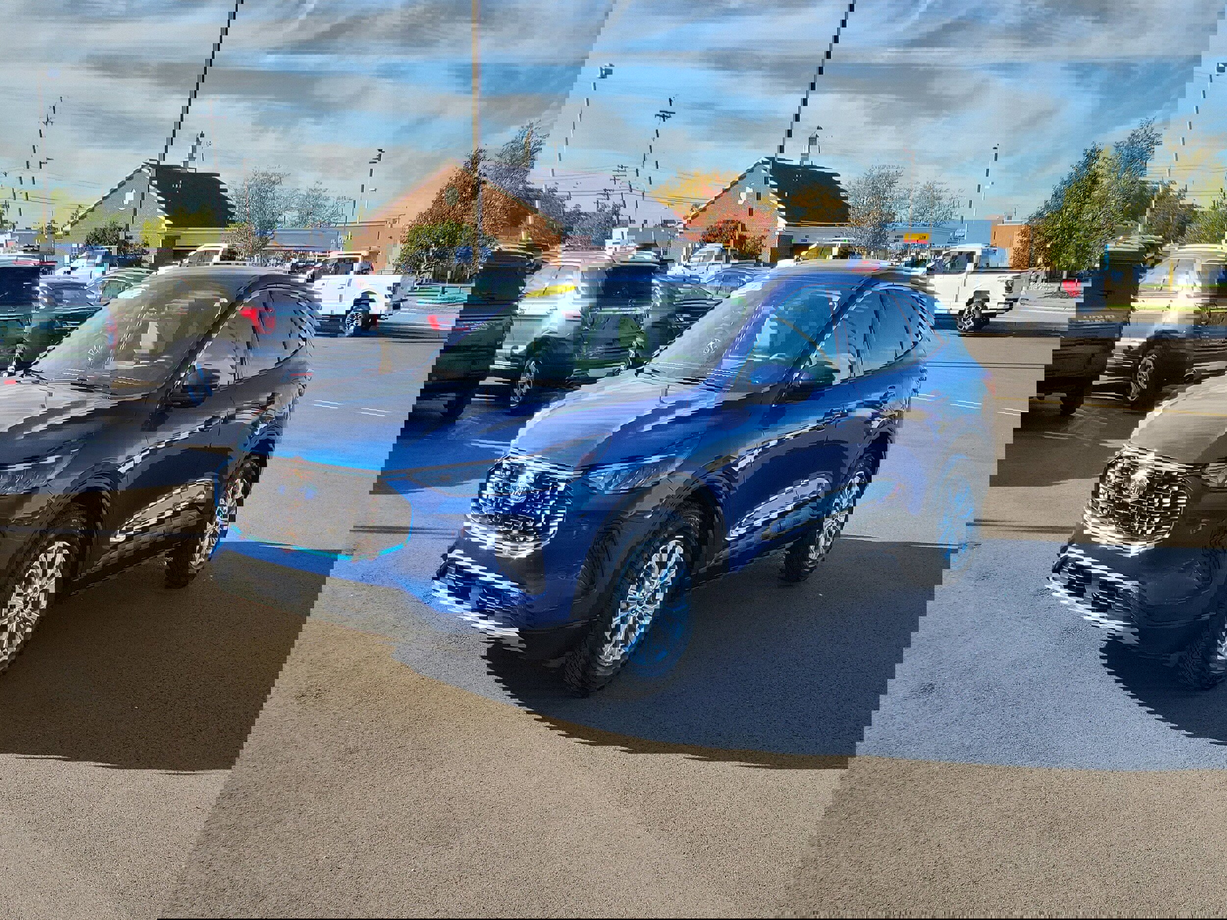 Used 2023 Ford Escape Active w/ Tech Pack #2 image 2