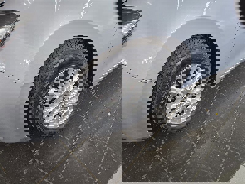 Used 2017 MAZDA MAZDA3 Sport image 32