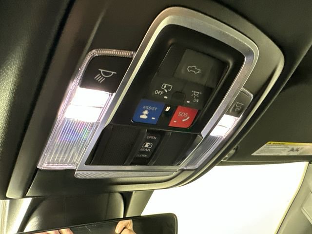 Certified 2022 RAM 1500 Limited image 30