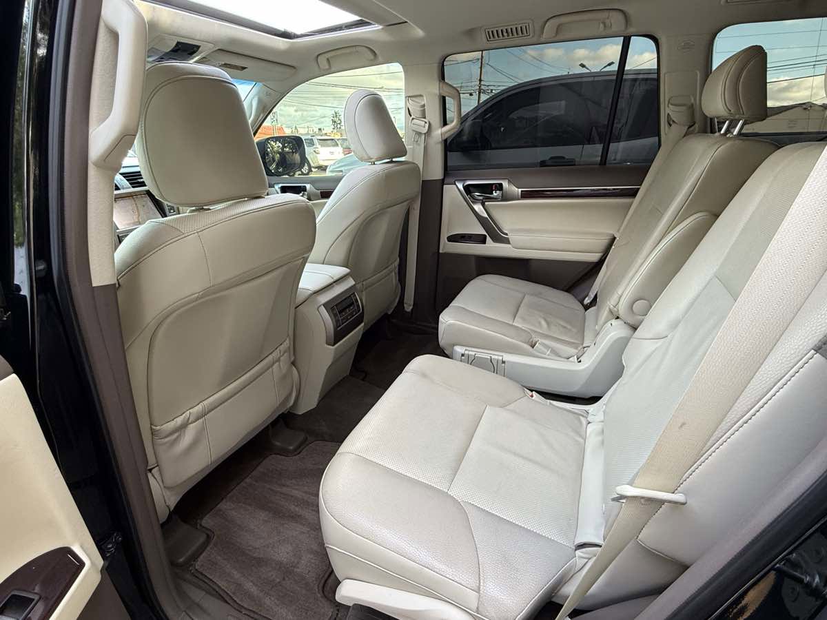 Used 2017 Lexus GX 460 image 7