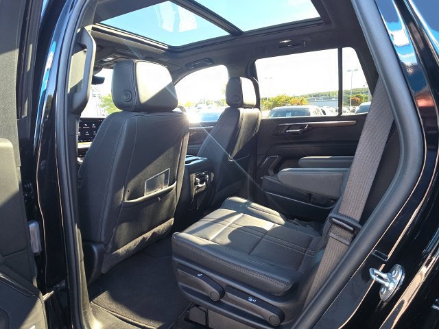 Used 2025 Chevrolet Tahoe High Country w/ Sun And Tow Package AWD/4WD image 28