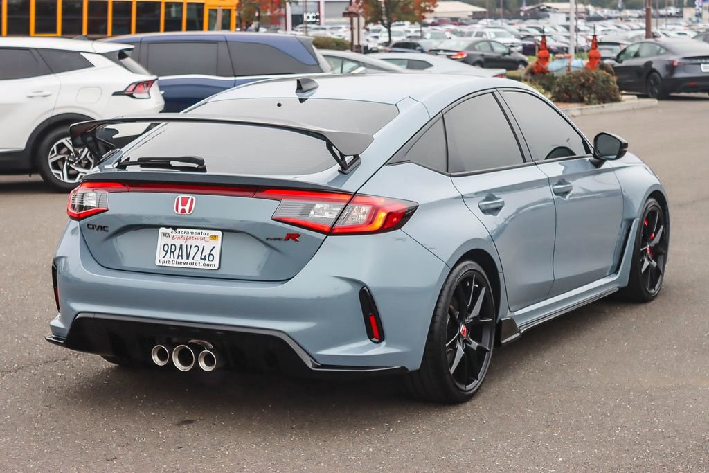 Used 2025 Honda Civic Type R image 4