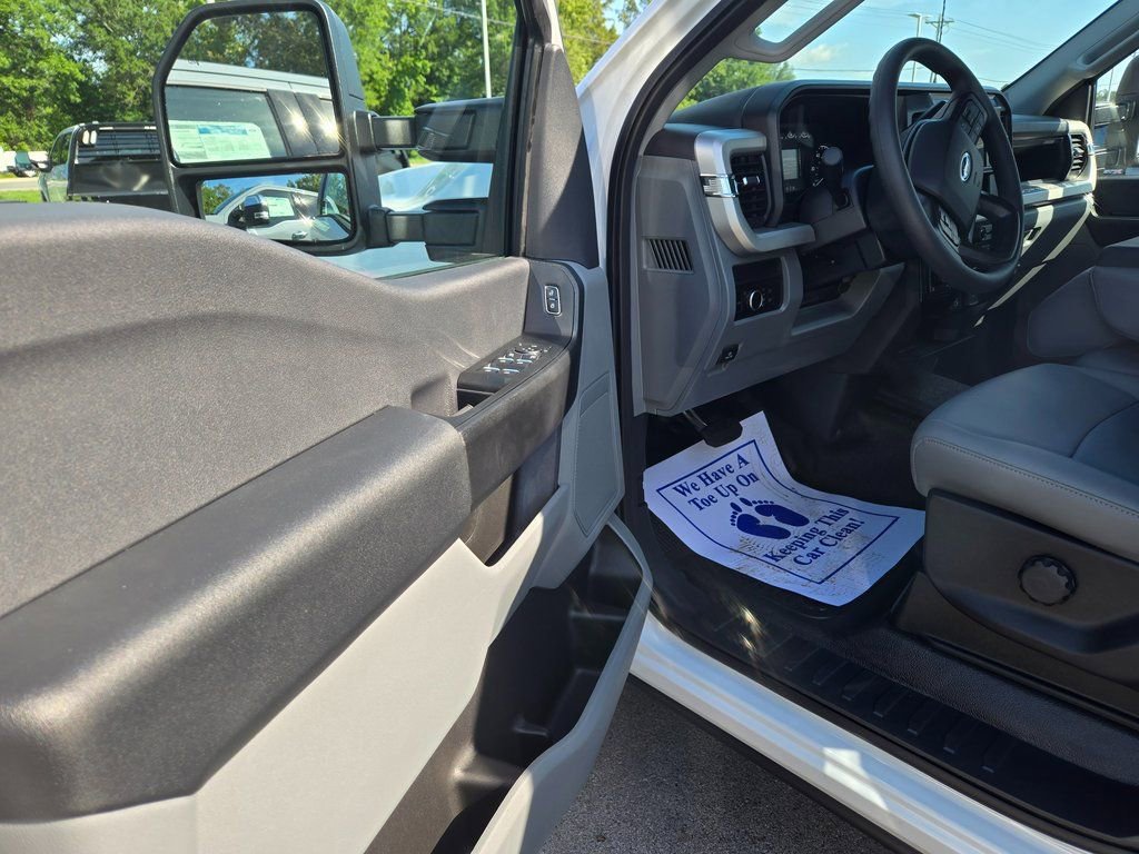 New 2026 Ford F250 XL AWD/4WD image 6