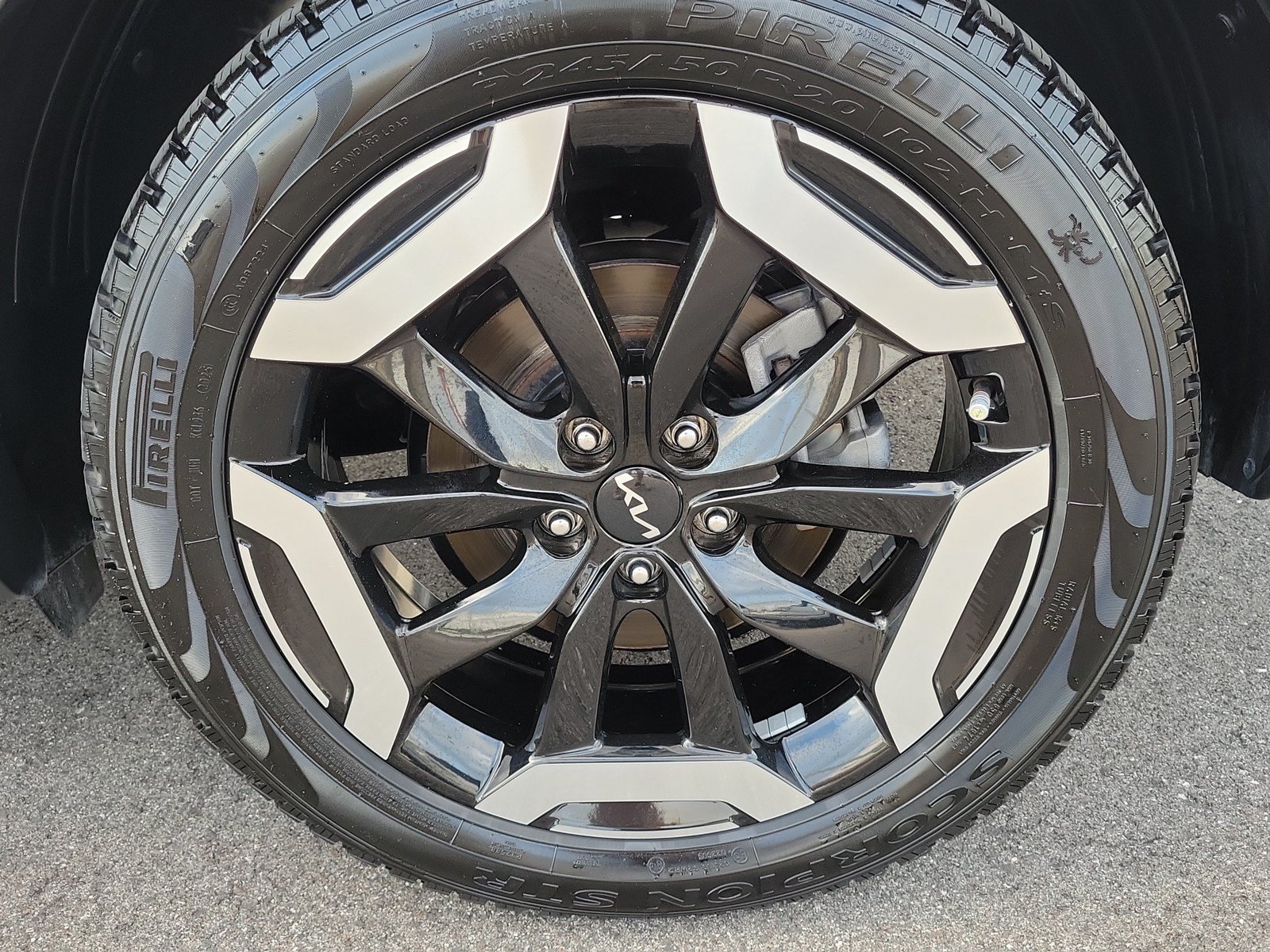 Used 2023 Kia Telluride EX FWD image 12