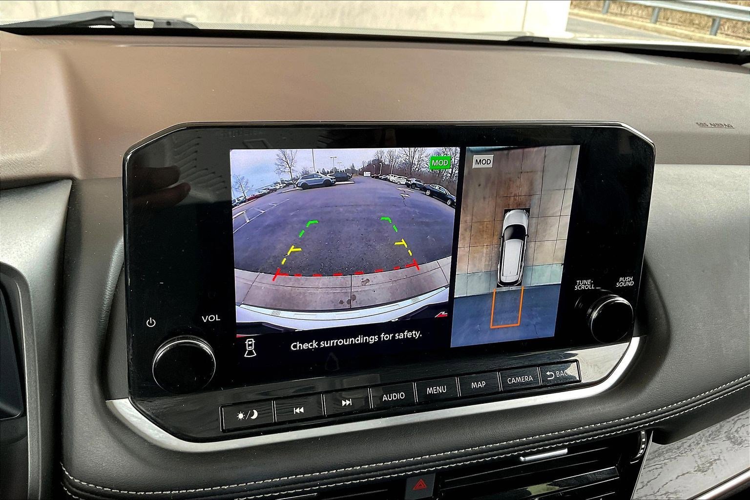 Used 2023 Nissan Rogue Platinum w/ Platinum Premium Package image 15