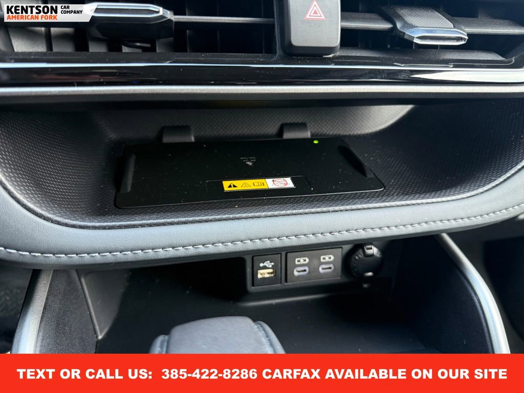 Used 2025 Toyota Highlander XLE image 29