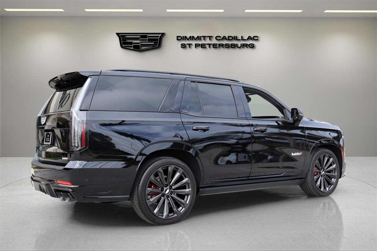 Certified 2025 Cadillac Escalade V w/ LPO, Floor Liner Package image 5