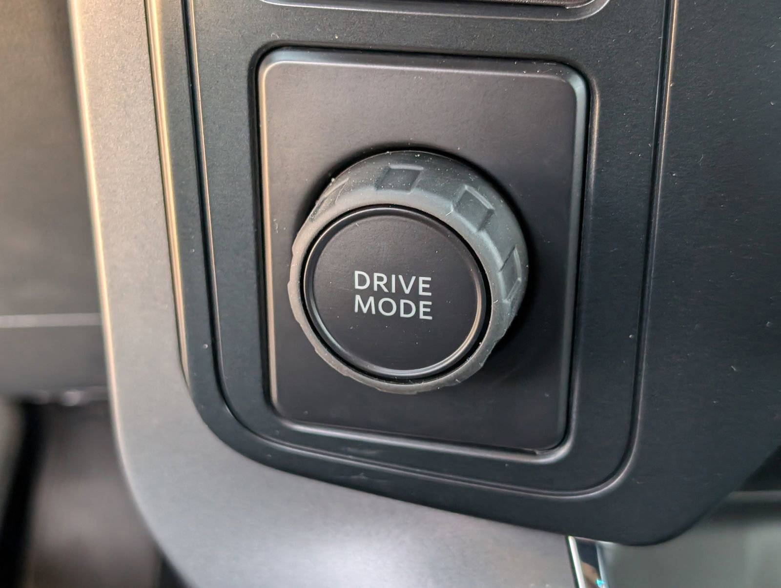 Used 2025 Ford F150 XLT w/ Equipment Group 302A MID image 18