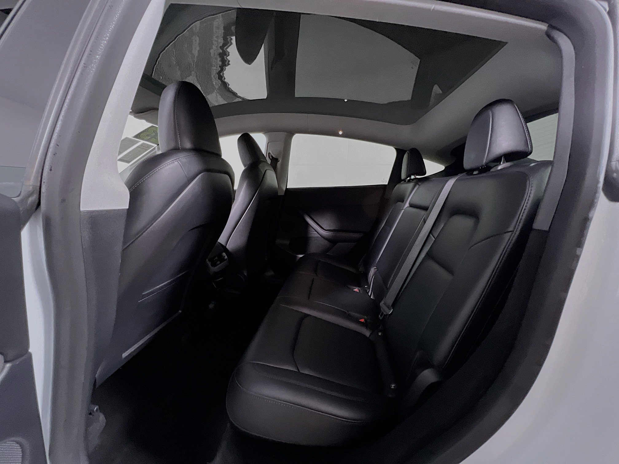 Used 2023 Tesla Model Y Long Range image 28